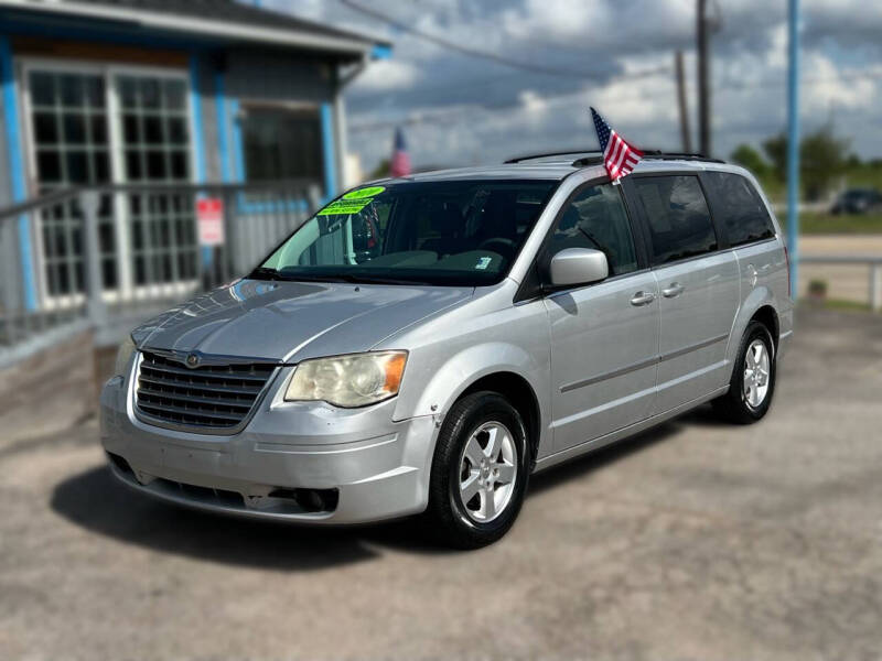 2010 Chrysler Town and Country for sale at Auto Plan in La Porte TX