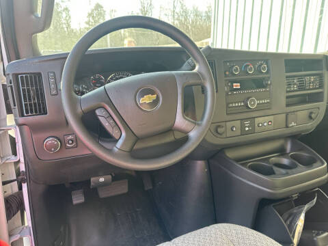 2025 Chevrolet Express 2500