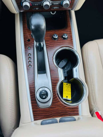 2017 Nissan Pathfinder Platinum