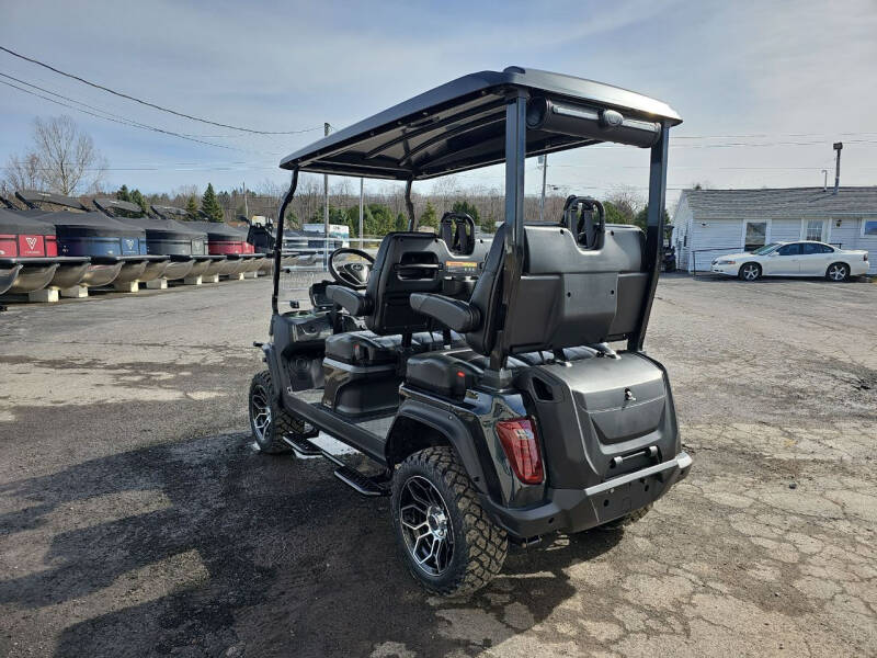 2024 Evolution Maverick 4