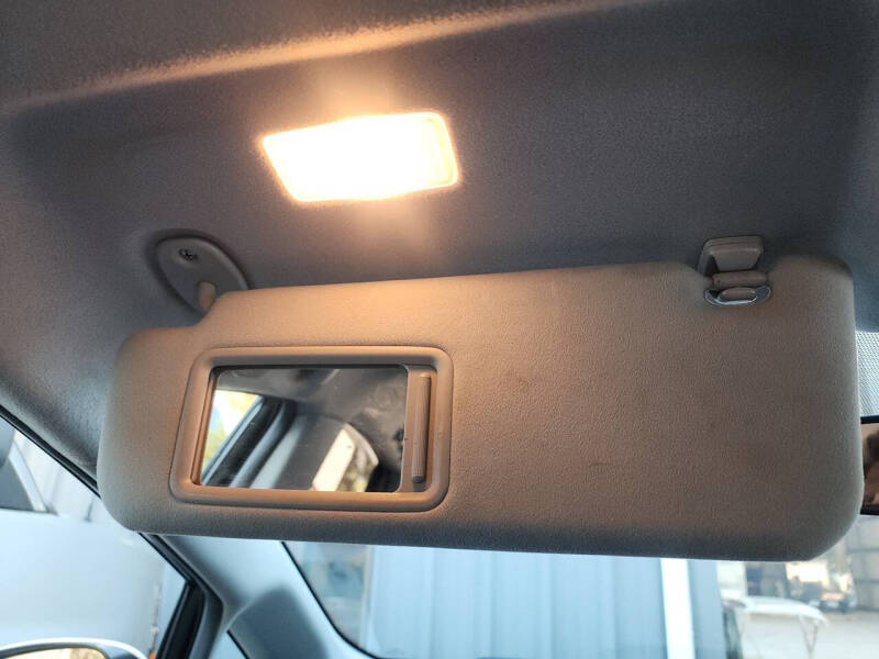 2014 Toyota Prius v Two