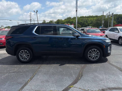 2023 Chevrolet Traverse LT Cloth