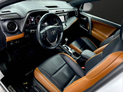 2018 Toyota RAV4 SE