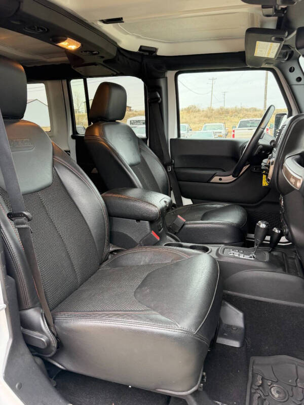 2016 Jeep Wrangler Unlimited Sahara 75th Anniversary