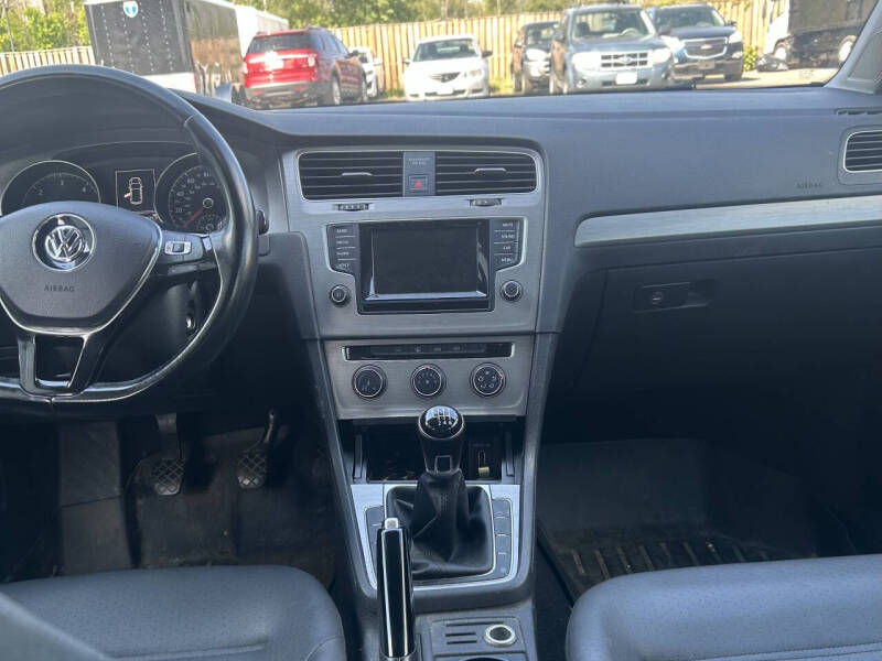 2015 Volkswagen Golf