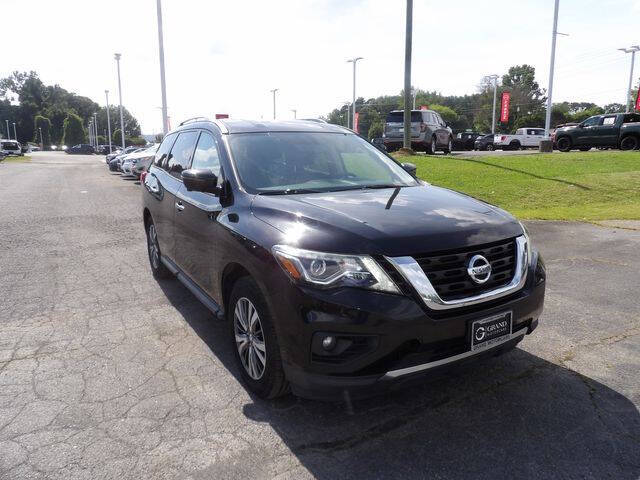 2019 Nissan Pathfinder SL