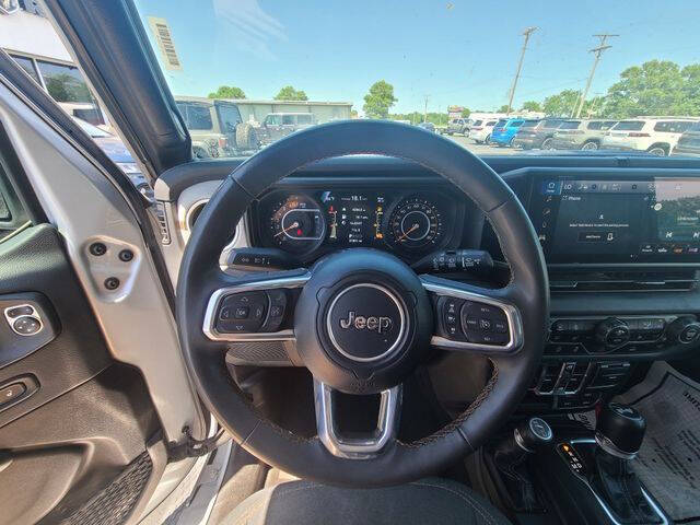 2024 Jeep Wrangler Sahara