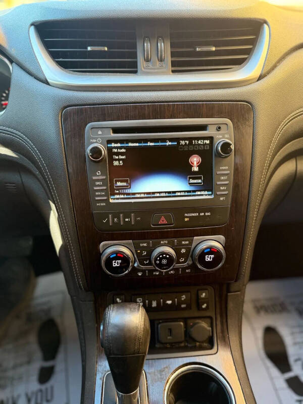 2017 Chevrolet Traverse LT