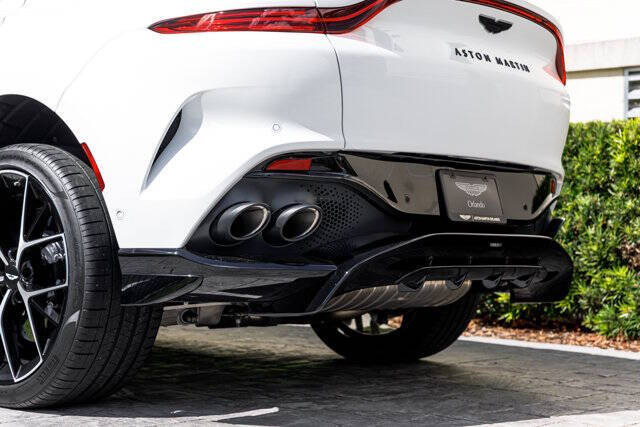 2025 Aston Martin DBX 707