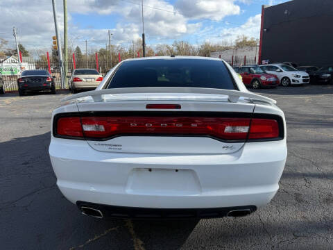 2014 Dodge Charger R/T Plus