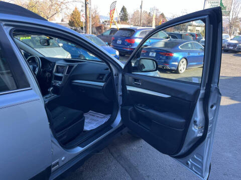 2014 Subaru Outback 2.5i