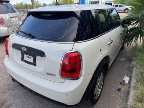 2017 MINI Hardtop 4 Door Cooper
