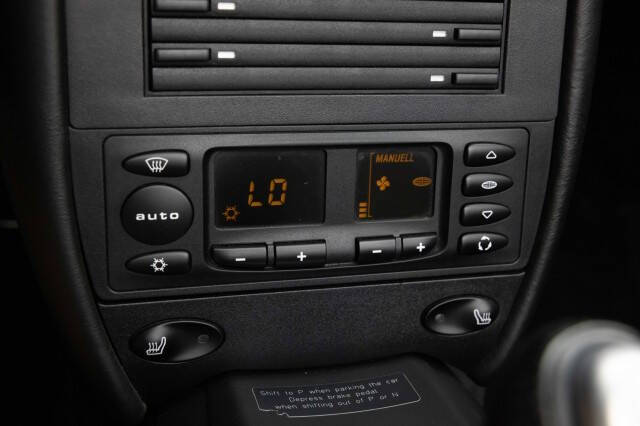 2004 Porsche 911 Carrera