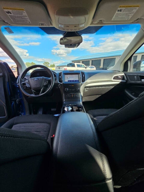 2020 Ford Edge SE
