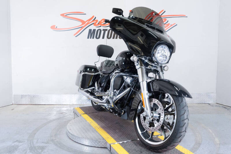 2021 Harley-Davidson Street Glide