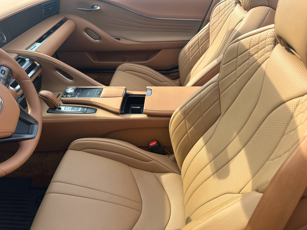 2022 Lexus LC 500 Convertible 25