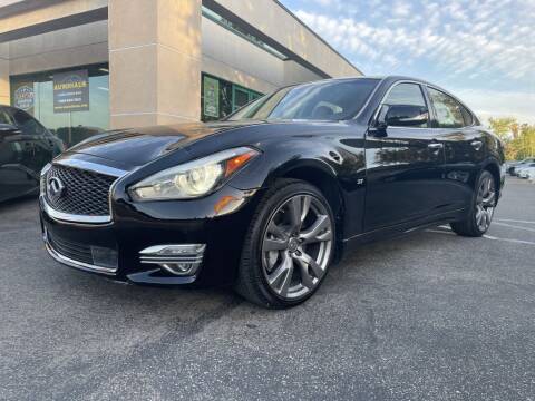 2015 Infiniti Q70 for sale at AutoHaus in Colton CA