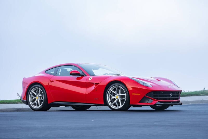 2017 Ferrari F12 null photo 26