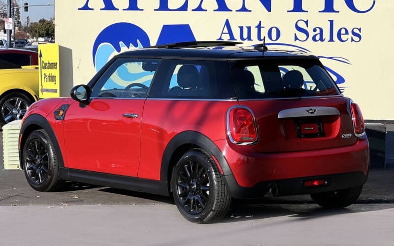 2014 MINI Cooper Base photo 9