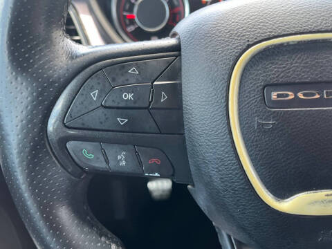 2015 Dodge Challenger R/T Shaker
