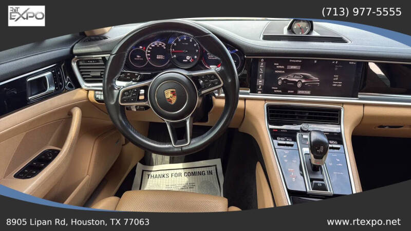 2017 Porsche Panamera