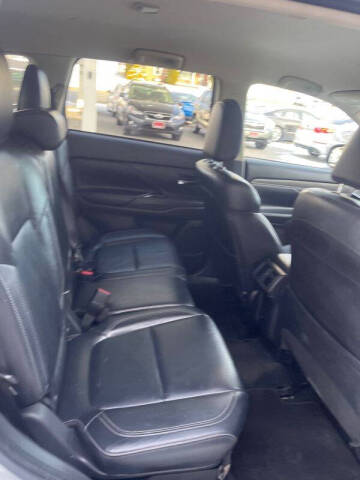 2020 Mitsubishi Outlander