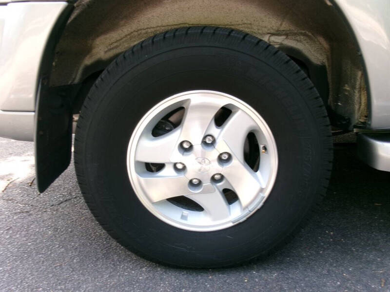 2003 Toyota Sequoia SR5