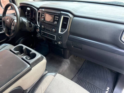 2017 Nissan Titan S