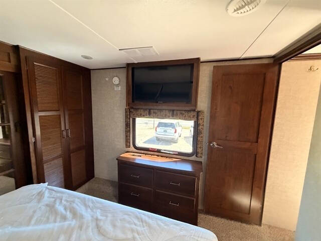 2015 Keystone RV Alpine 301