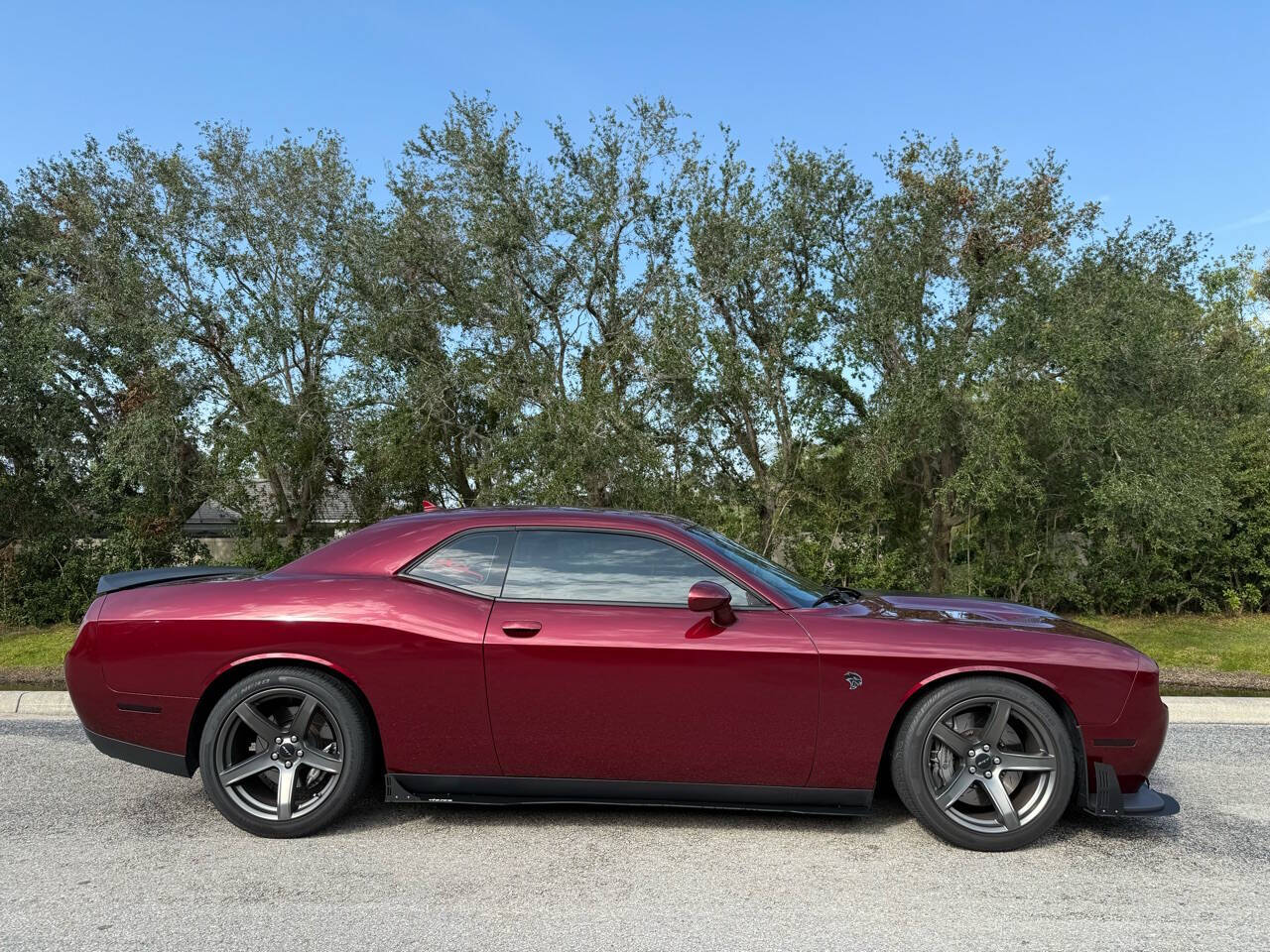 Red 2018 Dodge Challenger SRT Hellcat SRT Hellcat 2dr Coupe 2