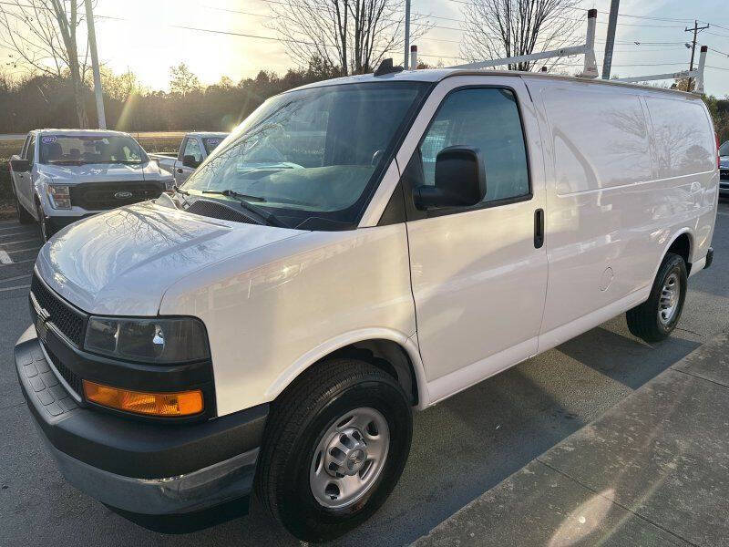 2022 Chevrolet Express 2500
