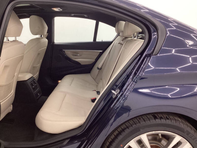 2016 BMW 3 Series 328i