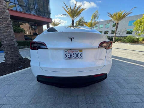 2024 Tesla Model Y Long Range
