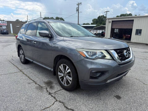 2017 Nissan Pathfinder SV