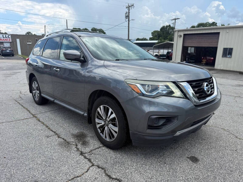 2017 Nissan Pathfinder SV