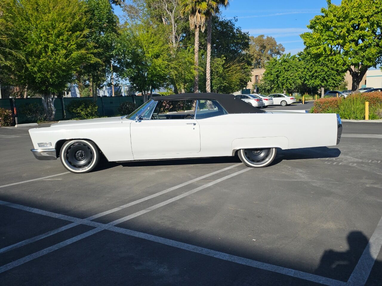 1967 Cadillac DeVille 4