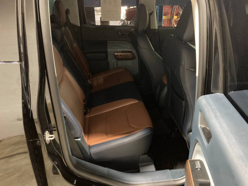 2023 Ford Maverick Lariat