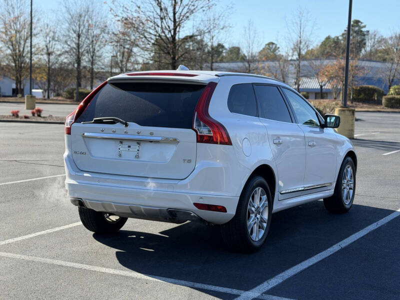 2015 Volvo XC60 T5 Drive-E Premier