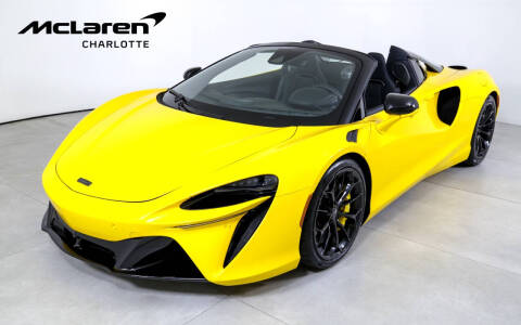 2025 McLaren Artura Spider