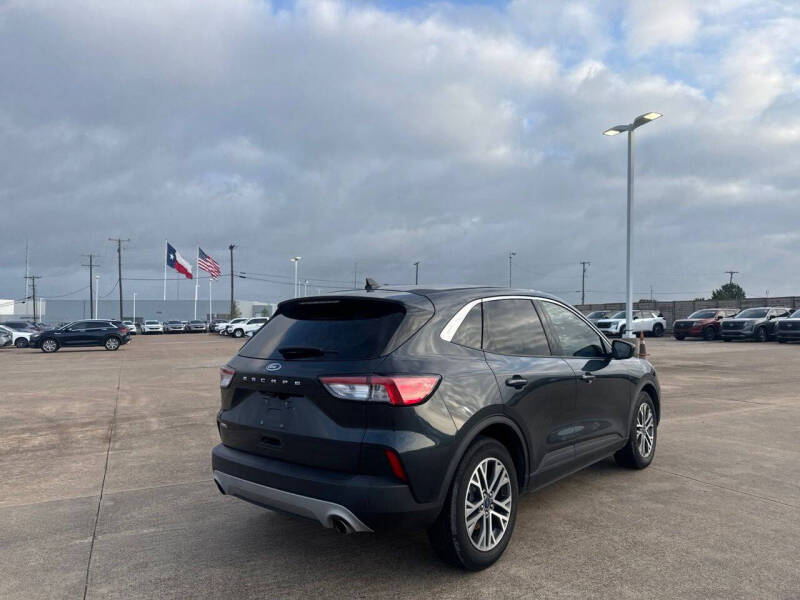 2022 Ford Escape SEL