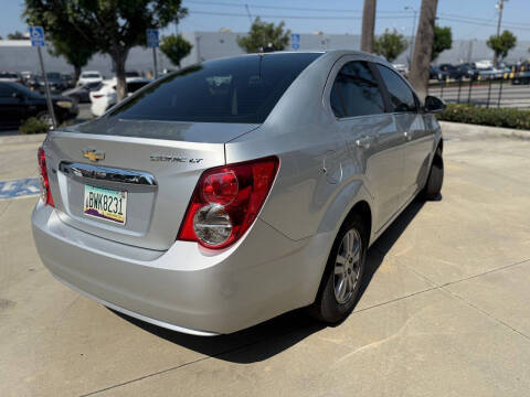2016 Chevrolet Sonic LT Auto