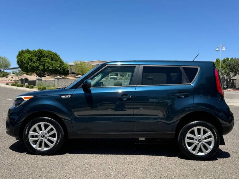 2017 Kia Soul +