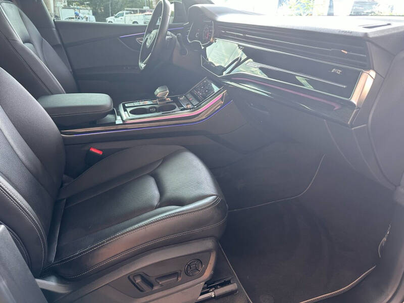 2021 Audi Q8 quattro Premium Plus 55 TFSI