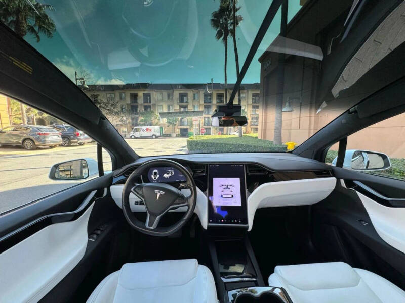2020 Tesla Model X Long Range Plus