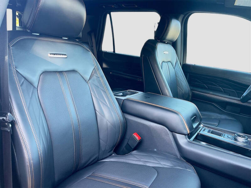 2024 Ford Expedition Platinum