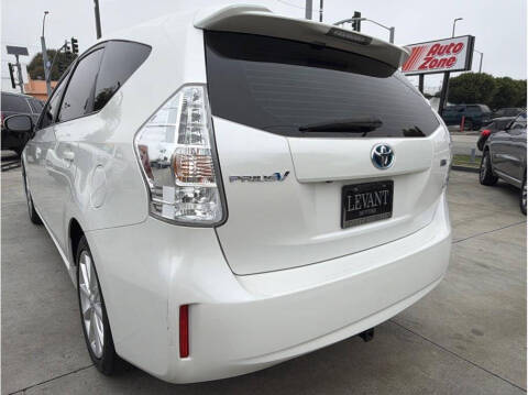 2013 Toyota Prius v