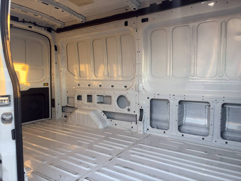 2024 Ford Transit 250