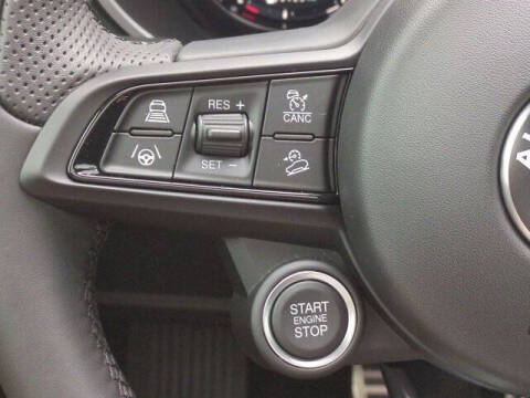 2025 Alfa Romeo Stelvio