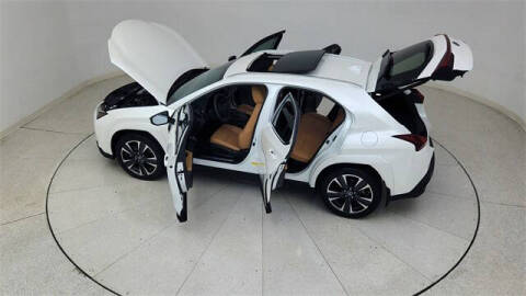 2023 Lexus UX 250h Premium