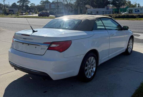 2011 Chrysler 200 Touring